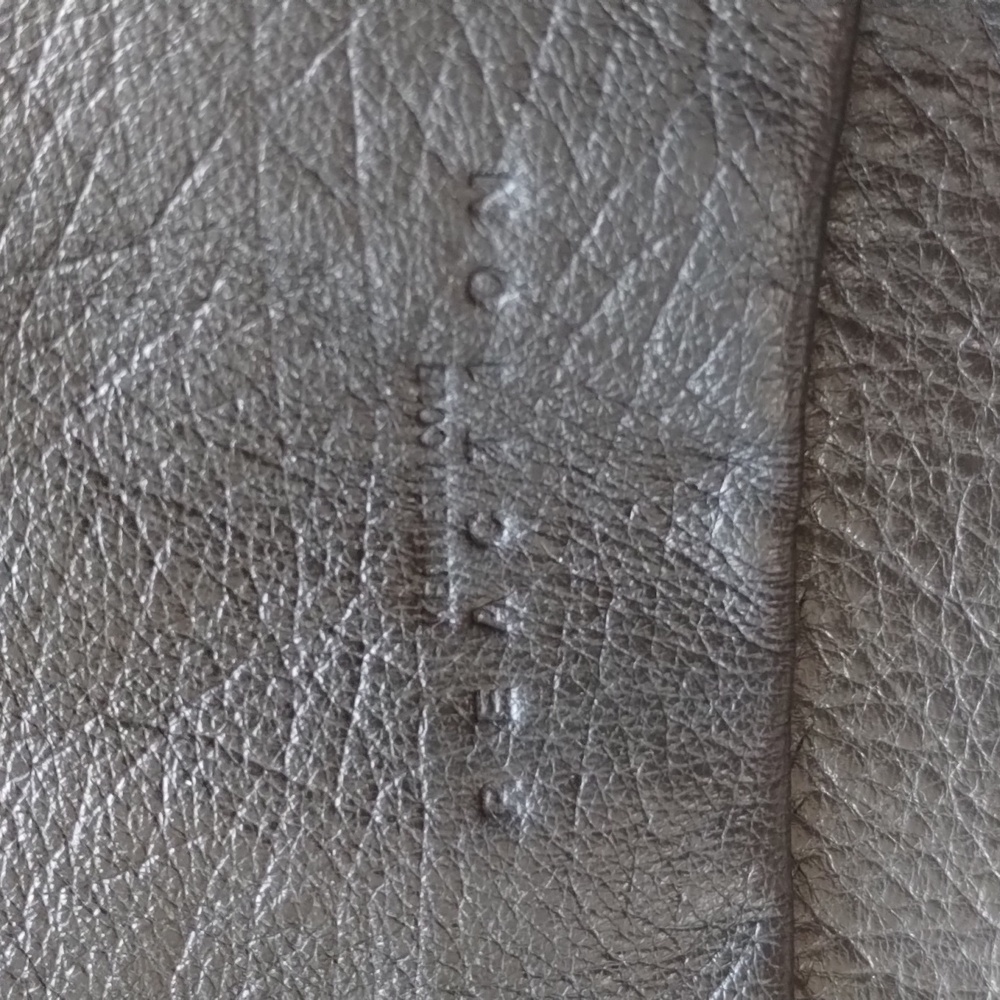 Kenneth Cole Reaction Laptop Messenger Bag - Picture 10 of 16